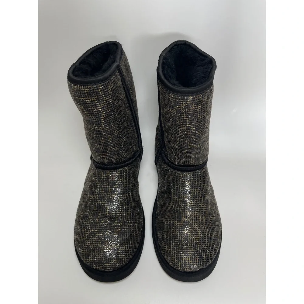 UGG Australia Classic Short Sparkle Grid Black Gold Metallic Boots Womens 7